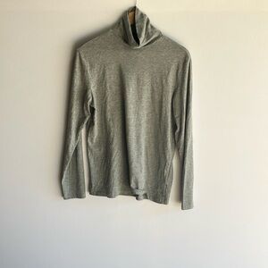 H&M Gray Turtleneck Sweater Lightweight Knit